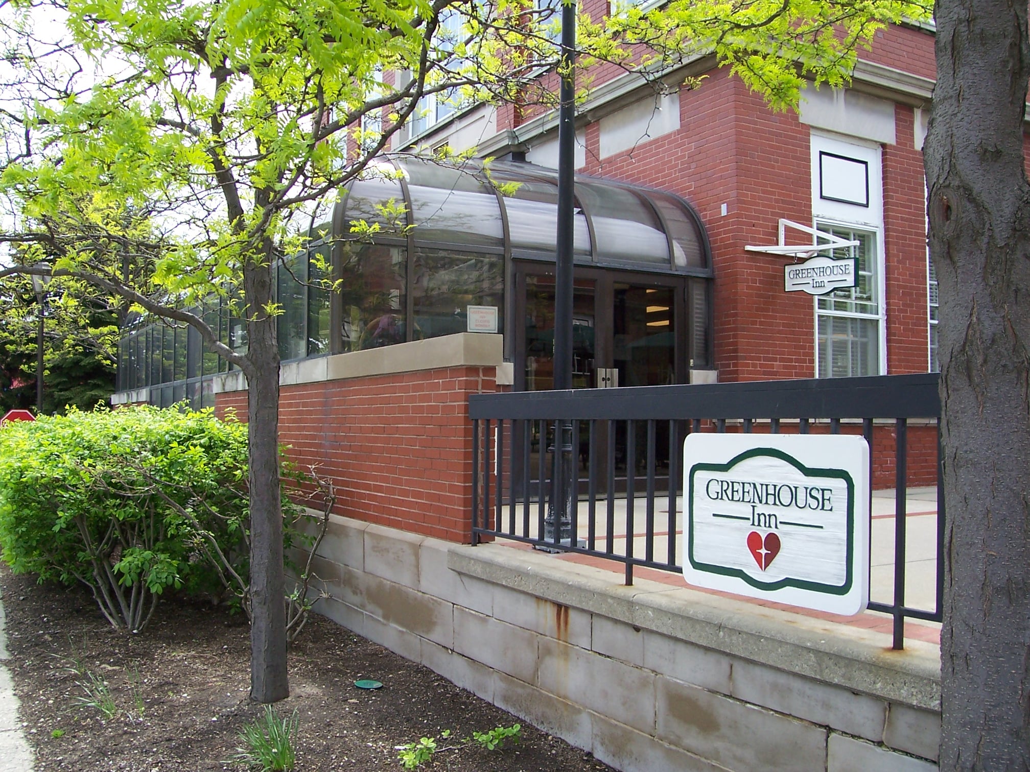 MisGreenHouseInn